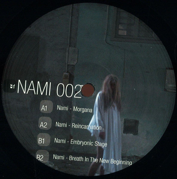#002